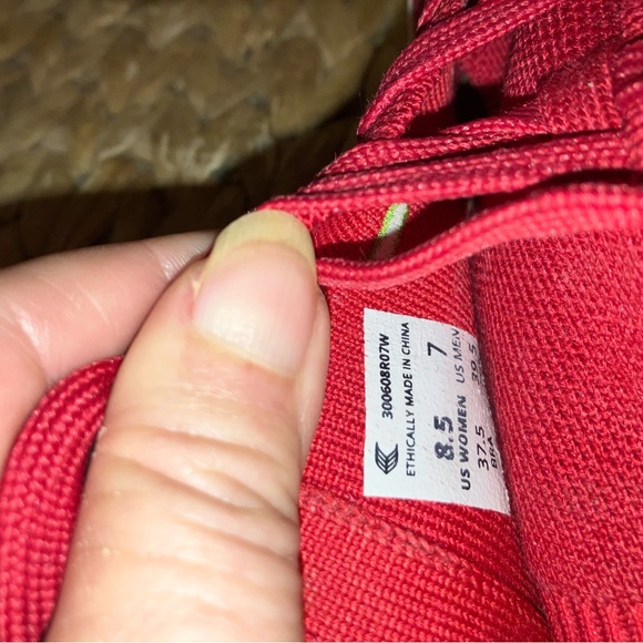 Cariuma Red Sneakers - Picture 10 of 10